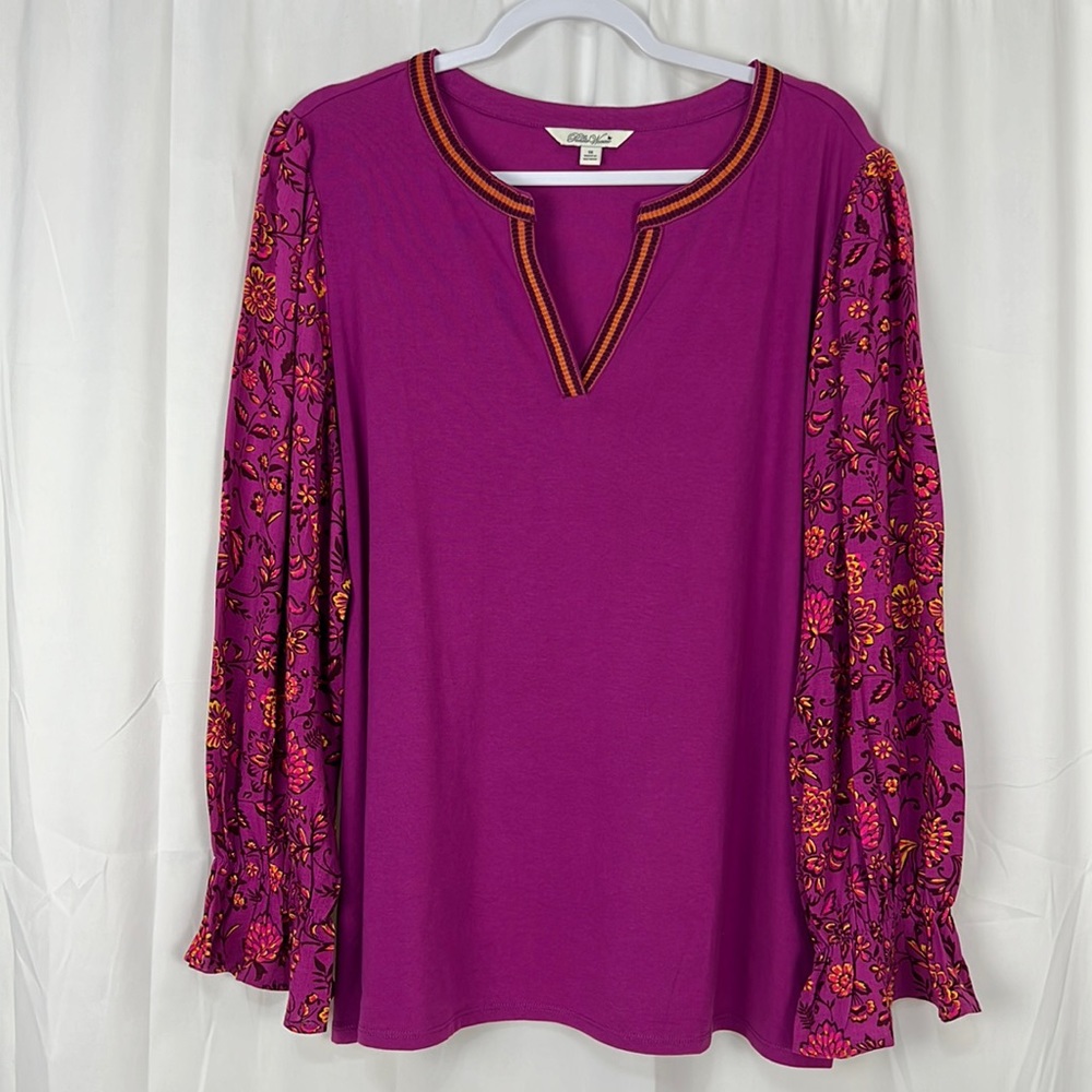 The Pioneer Women 1X Long Floral Print Sleeve Top